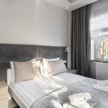 Appartement Nemo Deluxe - 3 Min Od Plazy I Parking By Lion *